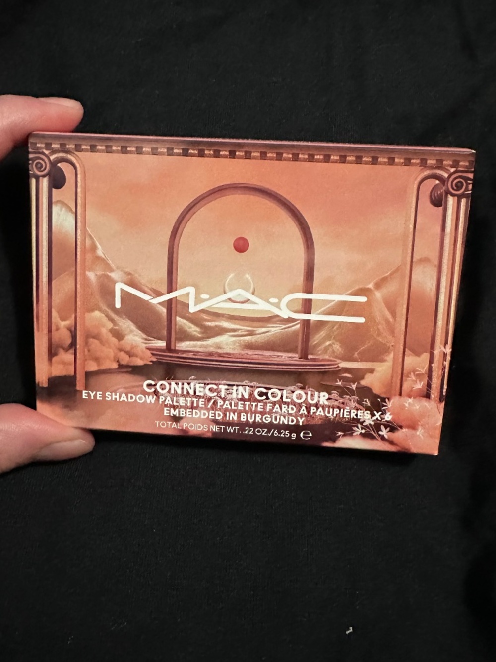 MAC Connect In Colour Embedded in Burgundy Eyeshadow Palette NIB